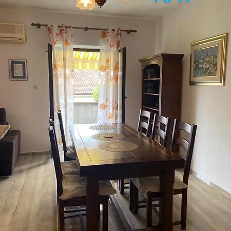 Apartment Jaki, Biograd Na Moru