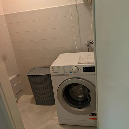 Jaki, Apartamento