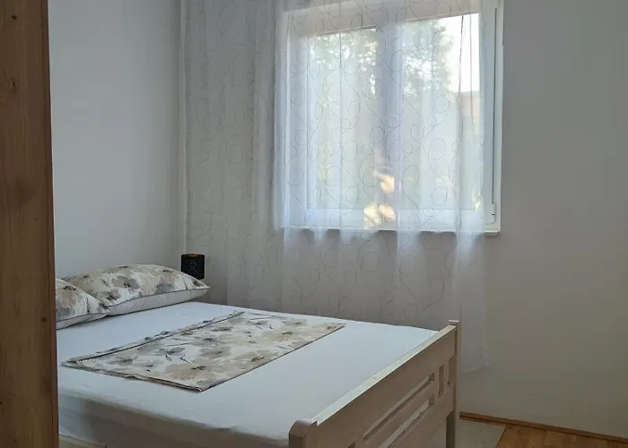 Jaki, Apartment Biograd Na Moru