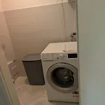 Jaki, Apartamento