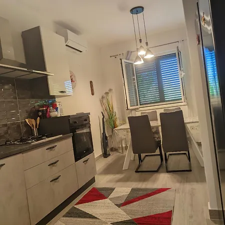 Apartment Jaki,